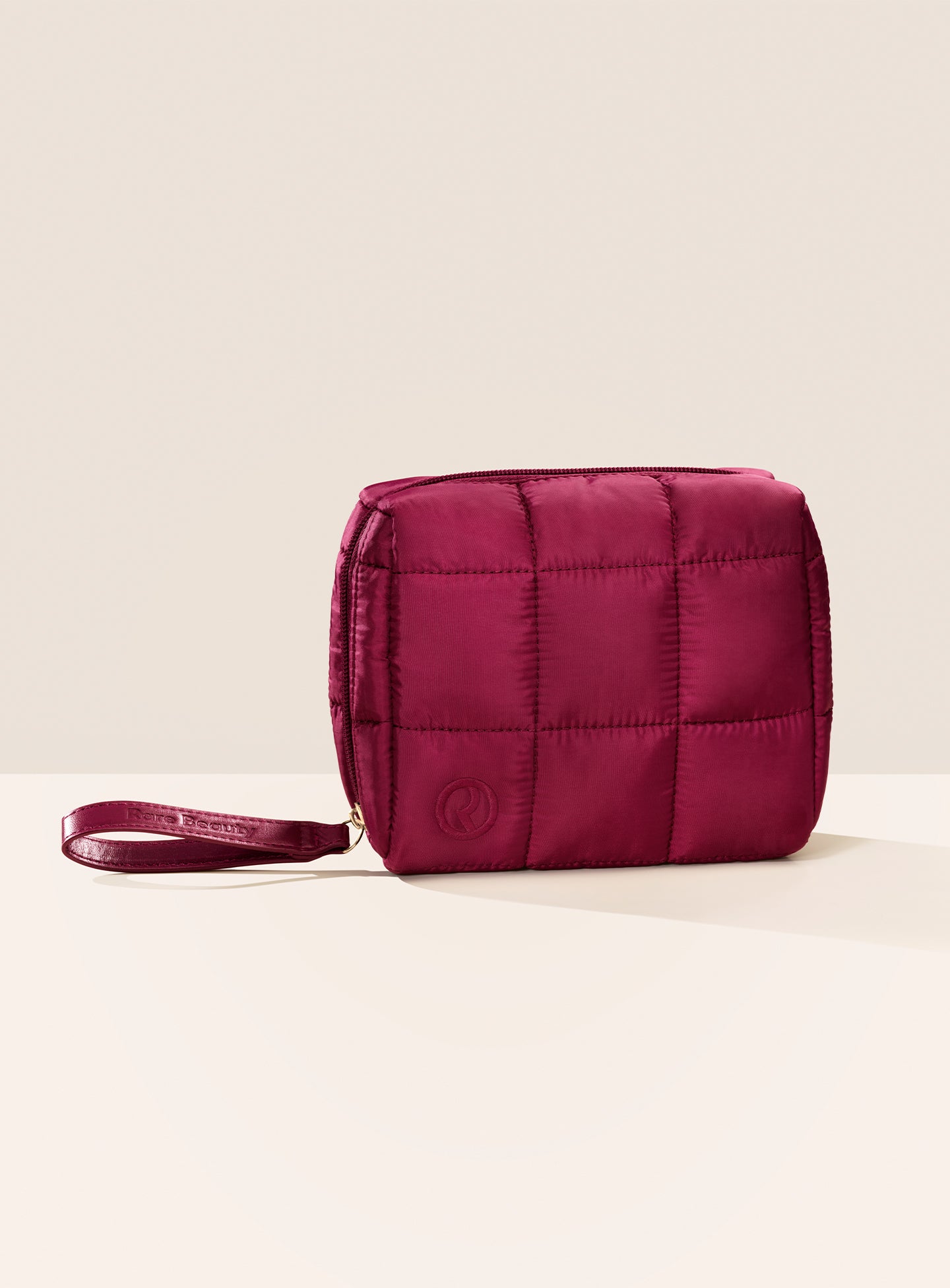 ECOMM-PUFFY-ESSENTIALS-POUCH-MERLOT-01